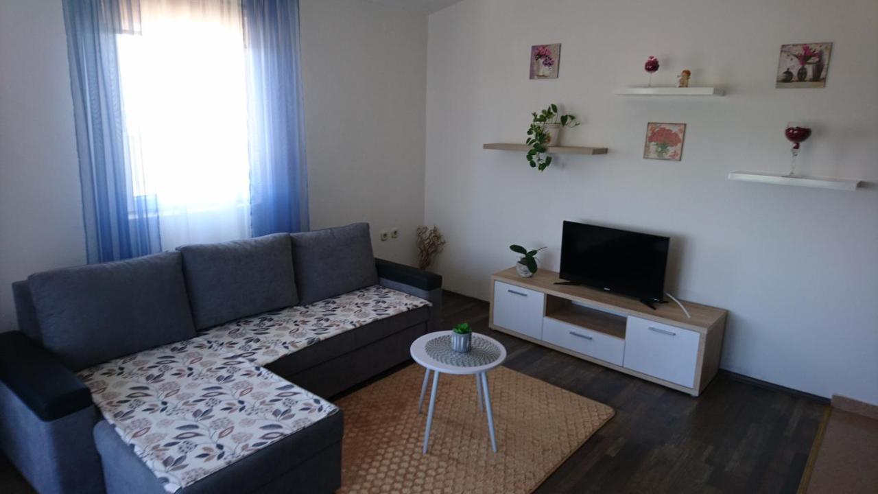 Apartman Vuleta Ražanac Zewnętrze zdjęcie