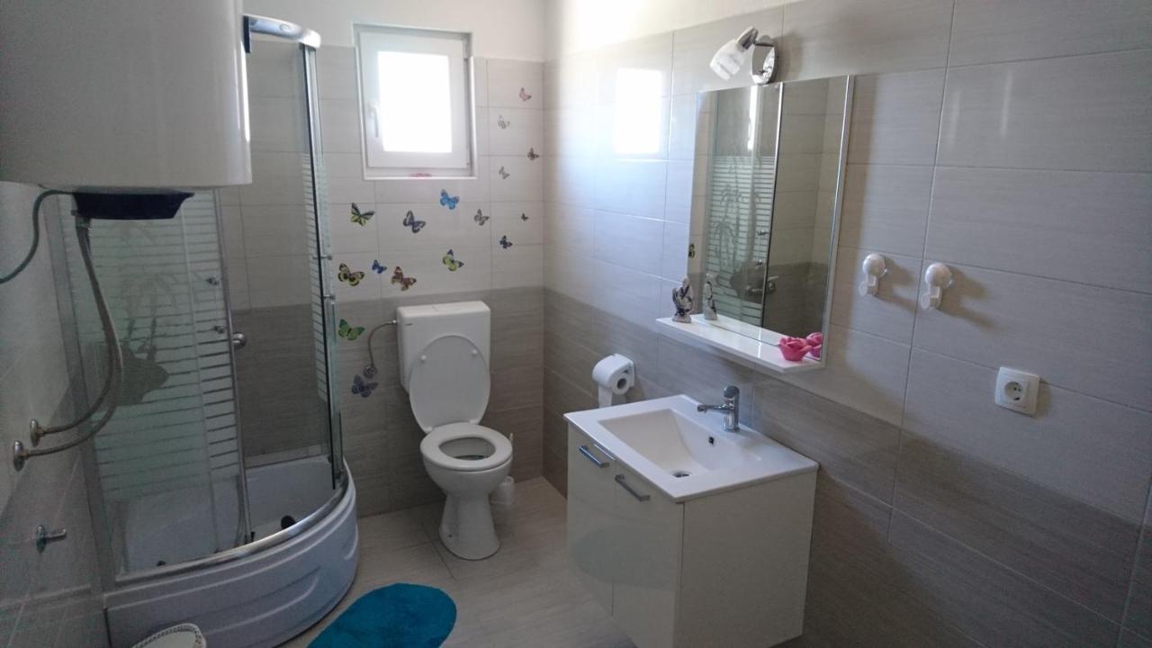 Apartman Vuleta Ražanac Zewnętrze zdjęcie